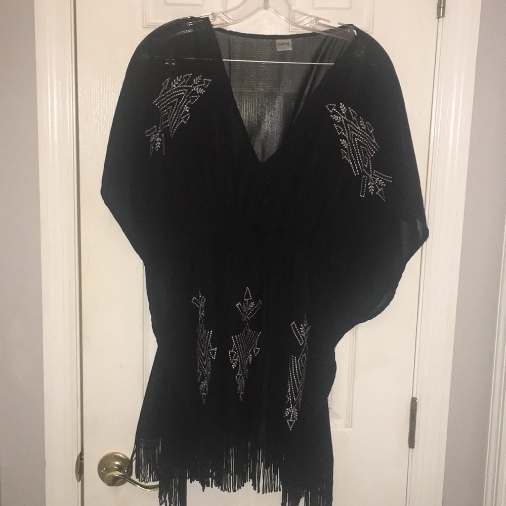 Black embroidered tunic with elastic waist